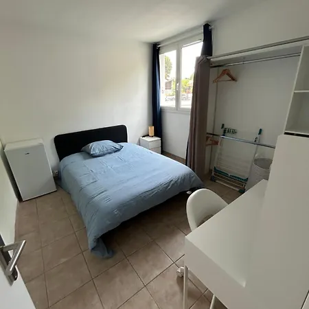 Privee Dans Partage -tram A - Jv1-1